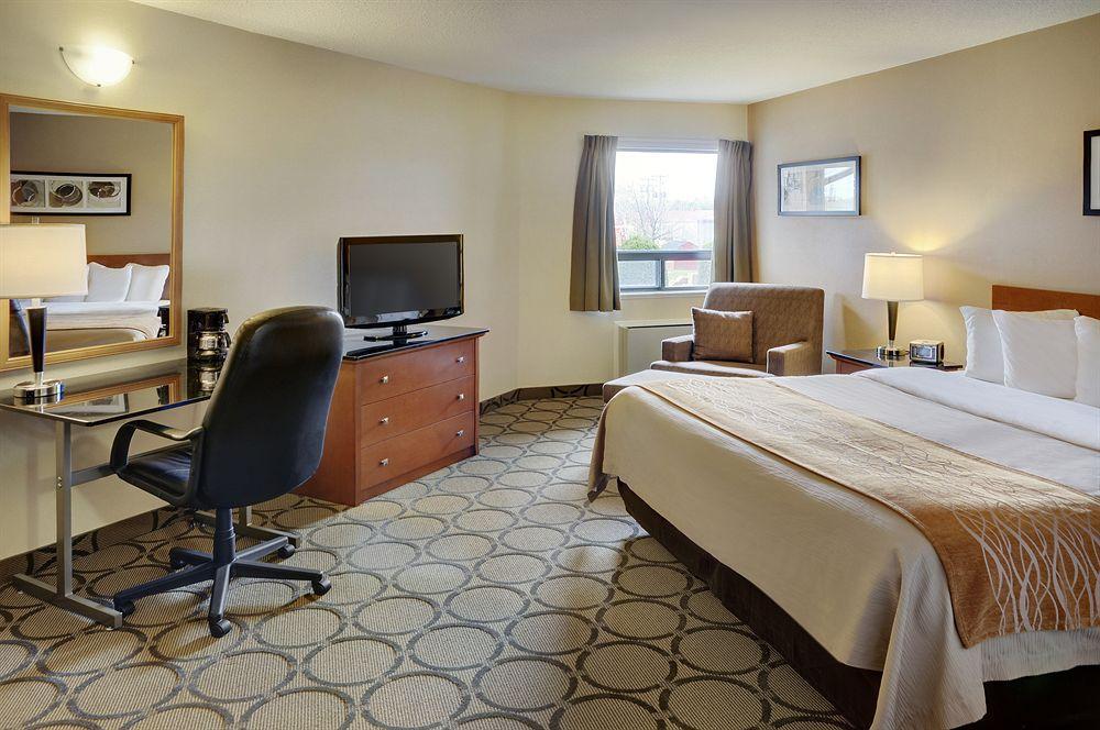 Comfort Inn Saskatoon Buitenkant foto