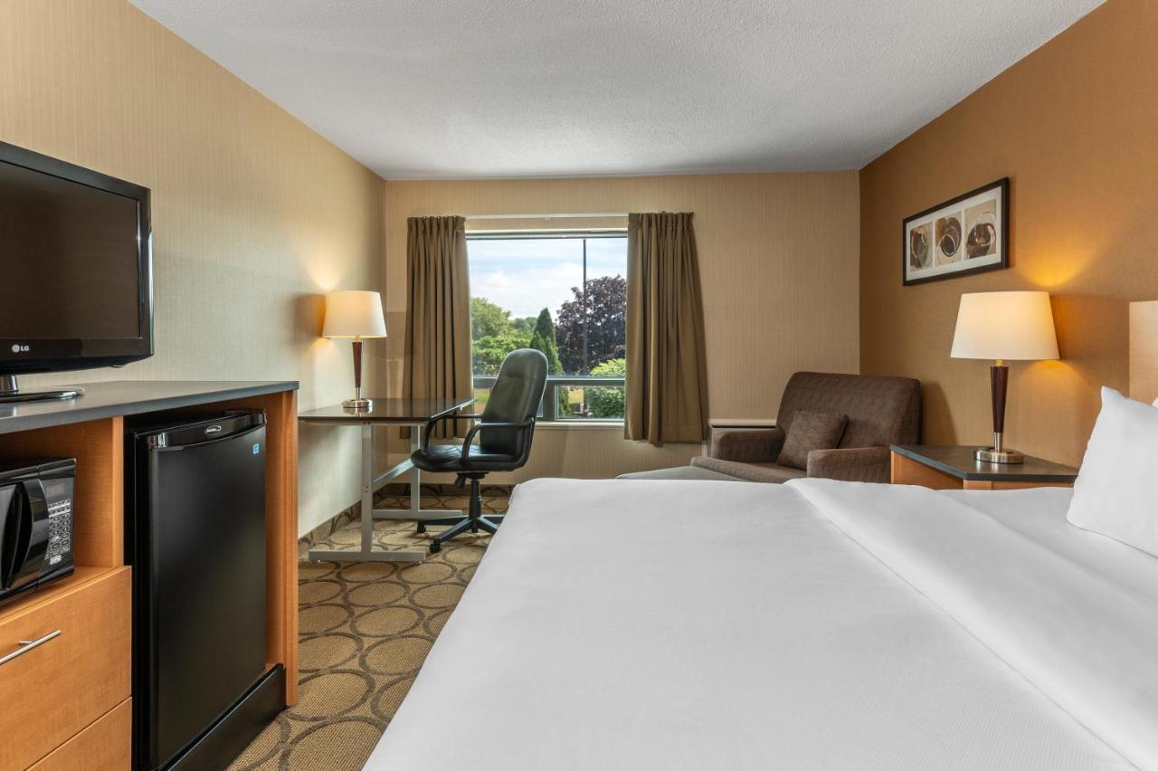 Comfort Inn Saskatoon Buitenkant foto