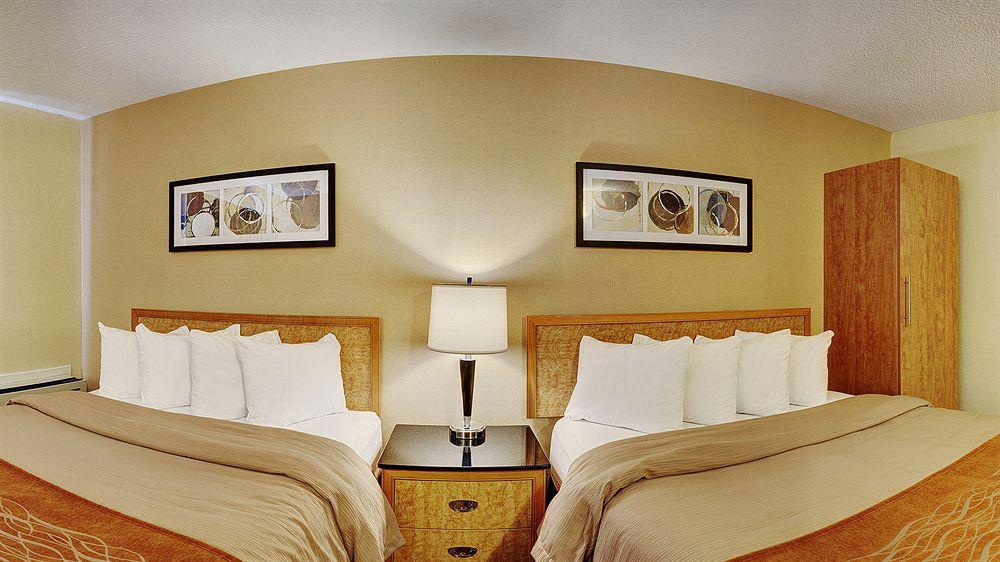 Comfort Inn Saskatoon Buitenkant foto
