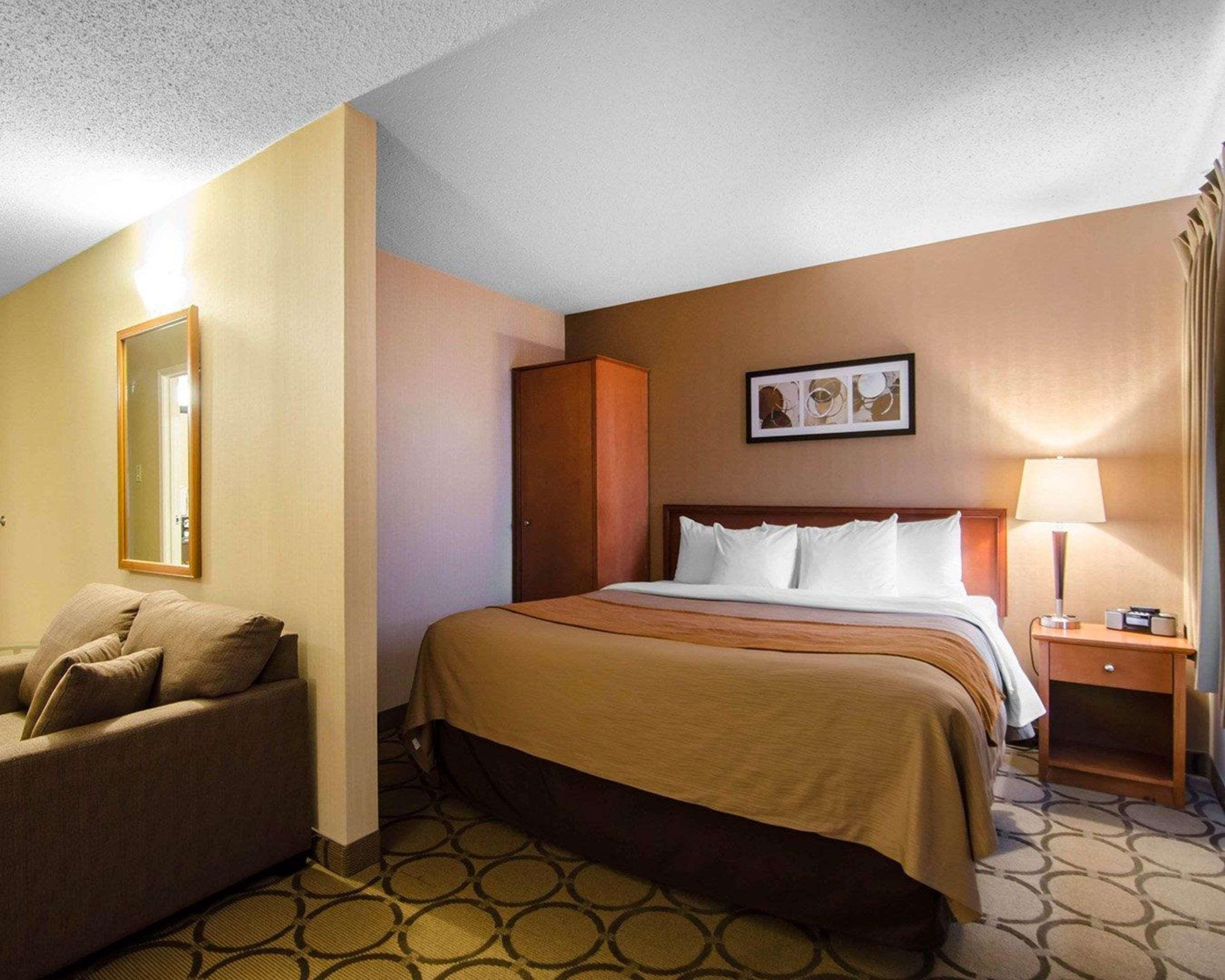 Comfort Inn Saskatoon Buitenkant foto