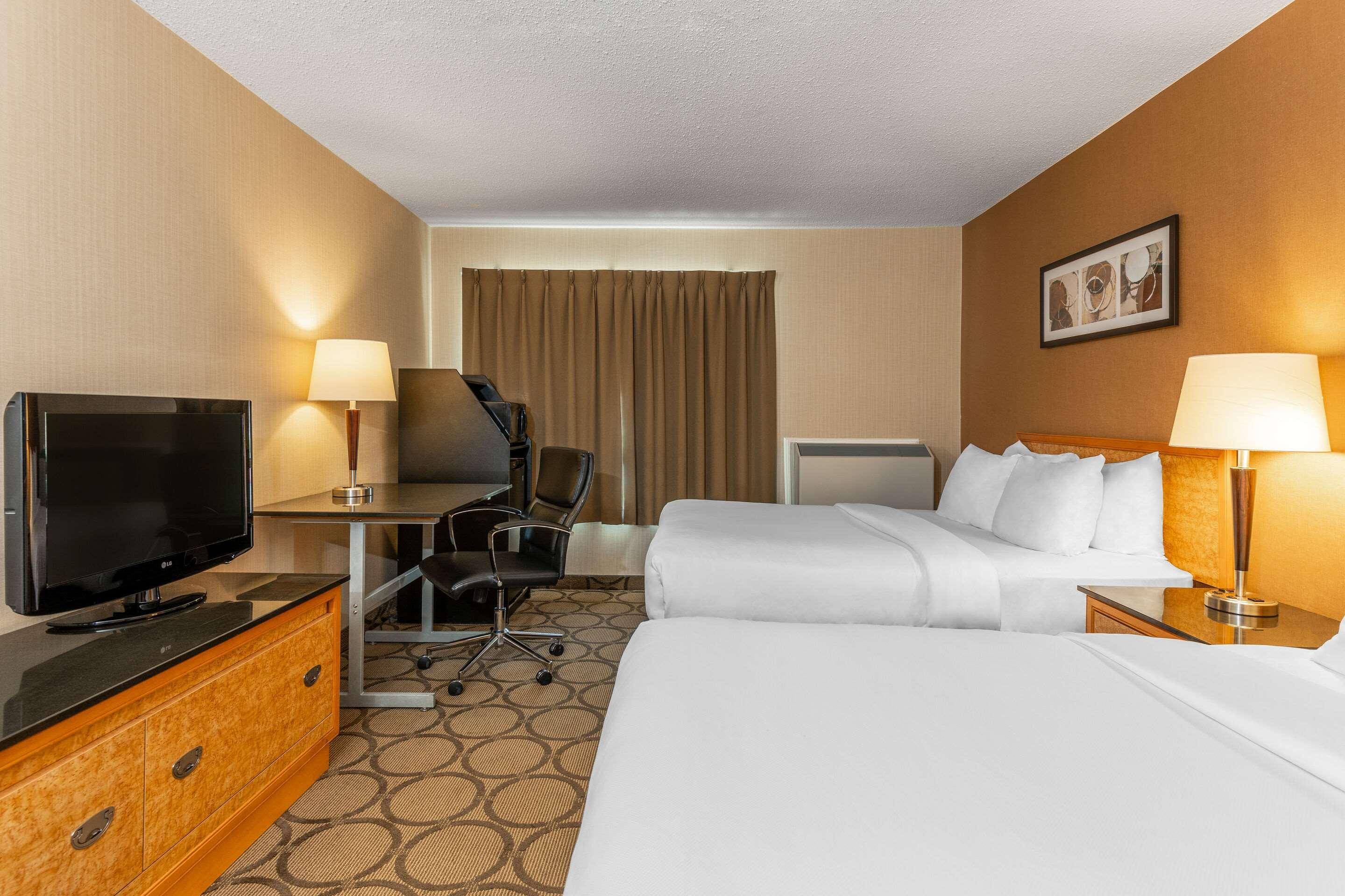 Comfort Inn Saskatoon Buitenkant foto