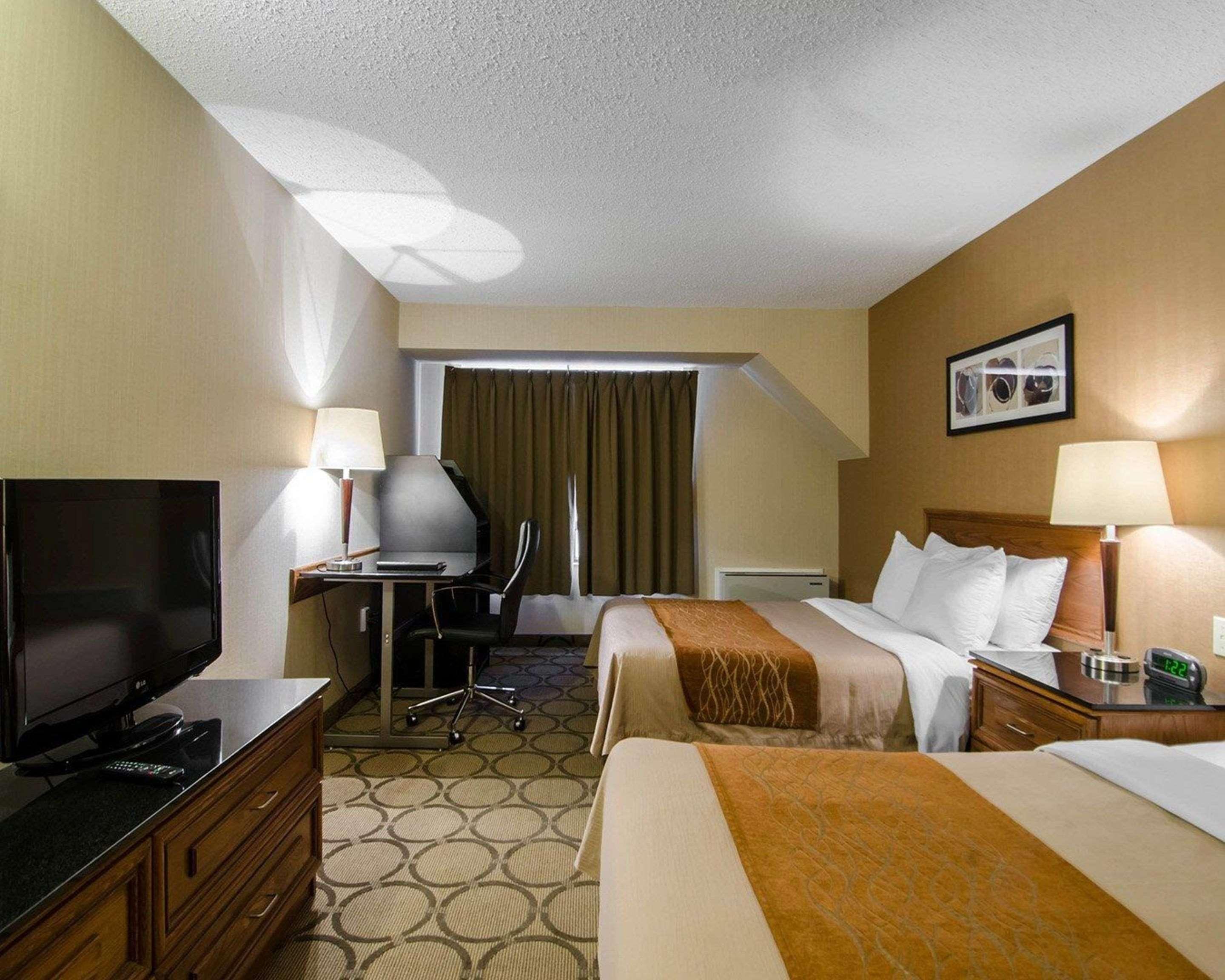 Comfort Inn Saskatoon Buitenkant foto