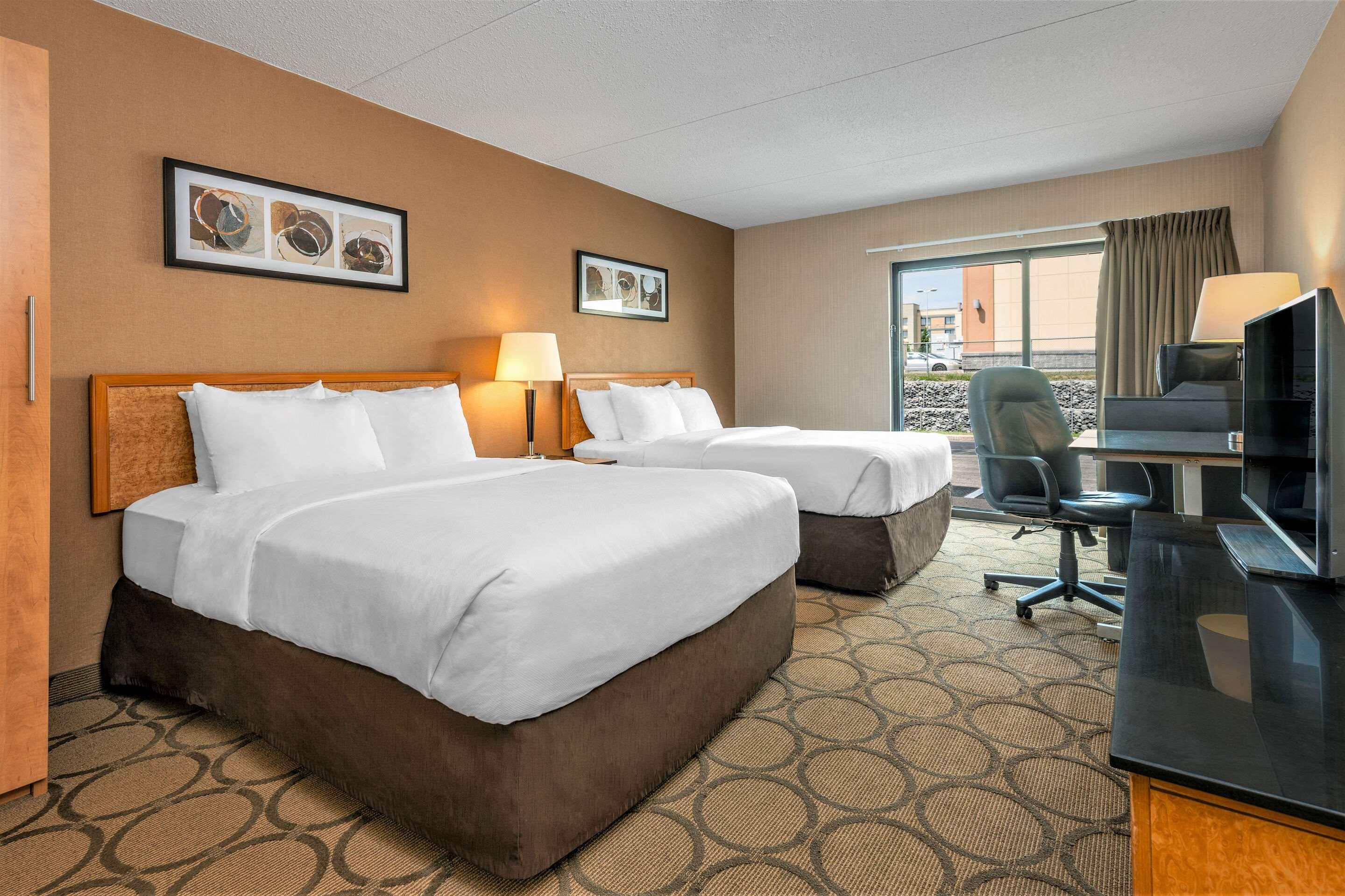 Comfort Inn Saskatoon Buitenkant foto