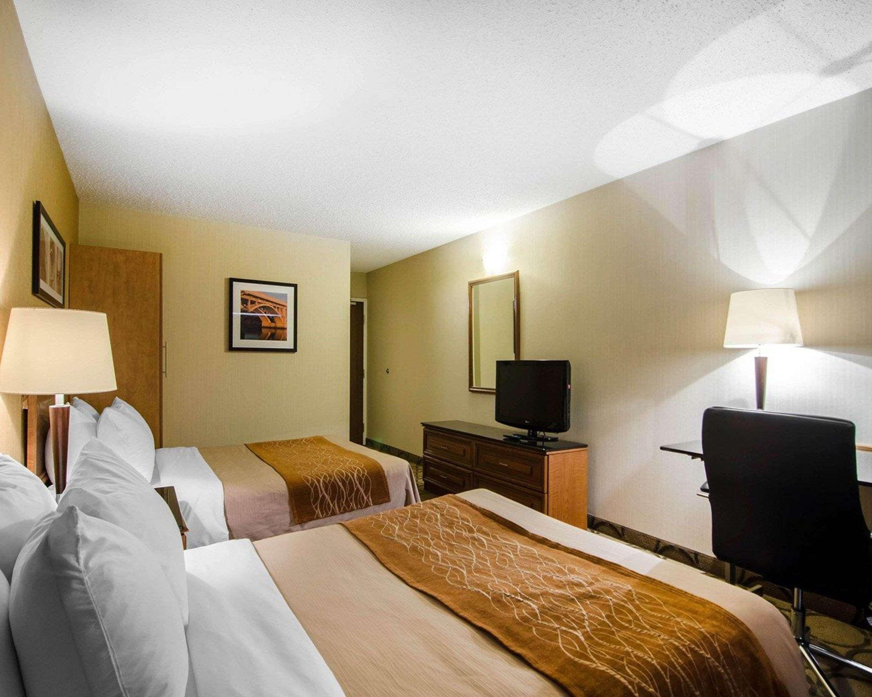 Comfort Inn Saskatoon Buitenkant foto