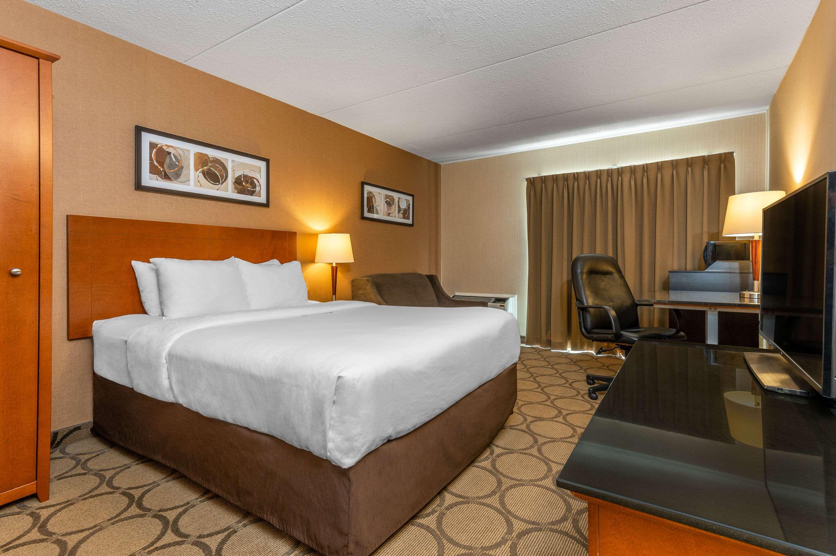 Comfort Inn Saskatoon Buitenkant foto