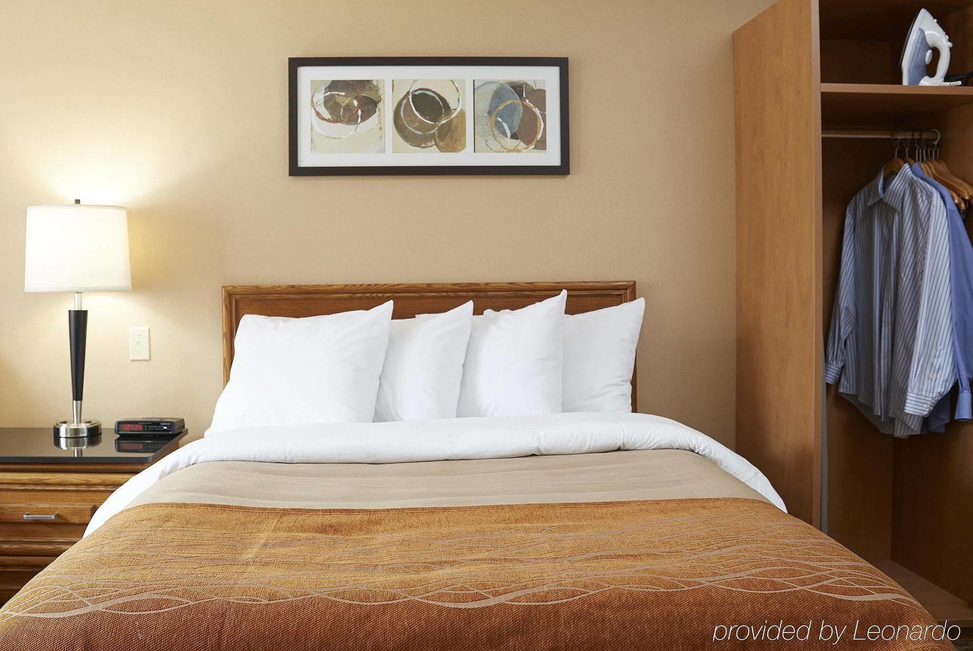 Comfort Inn Saskatoon Buitenkant foto