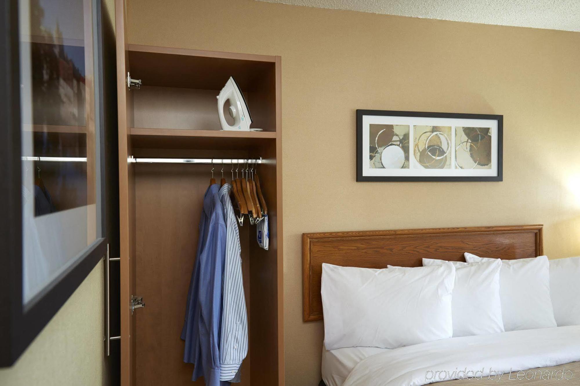 Comfort Inn Saskatoon Buitenkant foto
